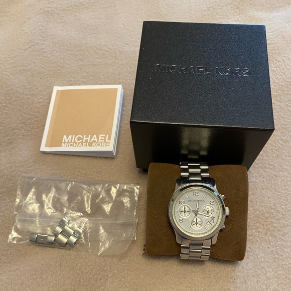 Michael Kors ladies watch - Picture 7 of 7